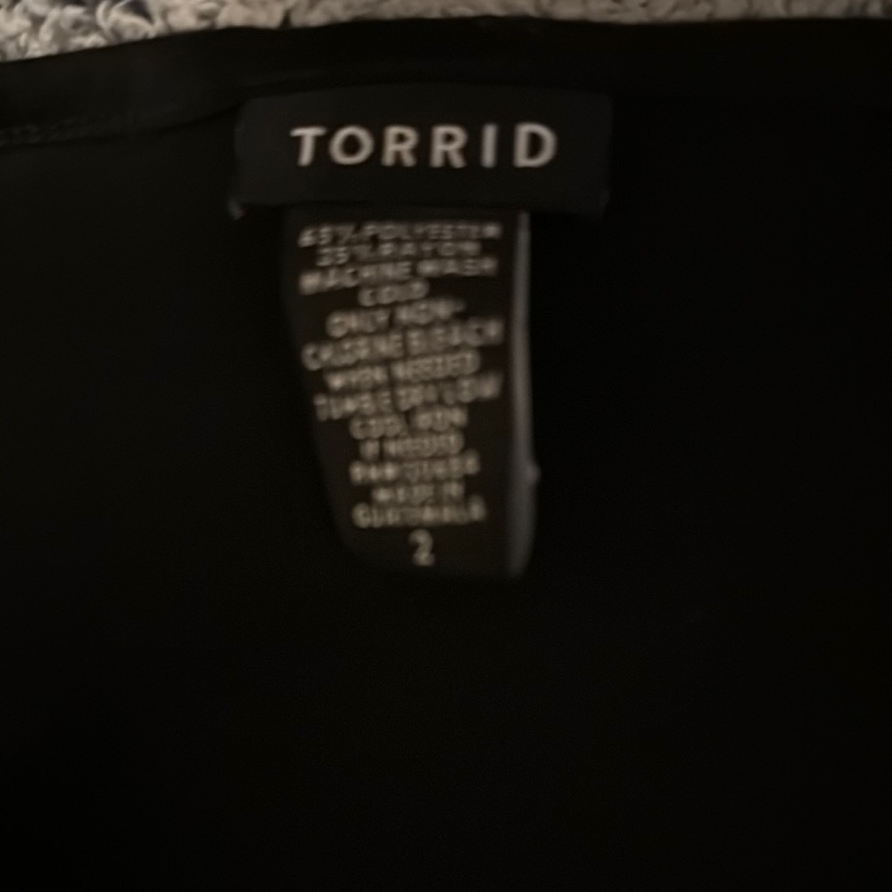 Torrid sz 2 Black La Morte Skeleton Graphic Tee - Picture 2 of 5
